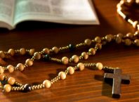 Sognare il rosario: cosa significa sognare di dire il rosario, smorfia e numeri da giocare